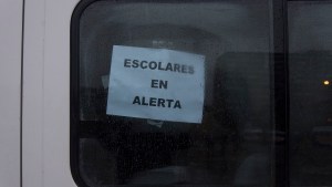 Transportistas escolares de Bariloche cortaron el servicio por falta de pago