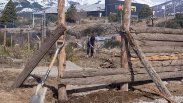La expansión urbana de Bariloche en los últimos 30 años estuvo marcada en buena medida por las ocupaciones improvisadas. Foto: Marcelo Martinez