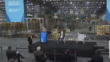 Video: Fernández habló de la sesión de Diputados en el acto de la UIA