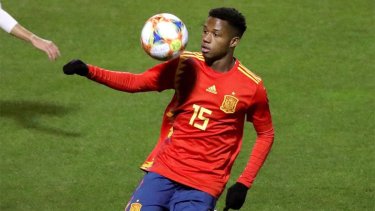 Ansu Fati con 17 años y 311 días, se convirtió en el goleador más jóven en la historia de la selección española.