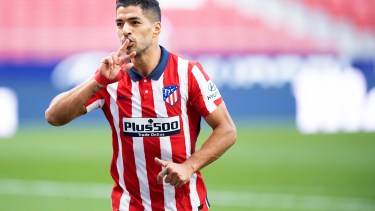 Lucho debutó en el Aleti con un doblete.