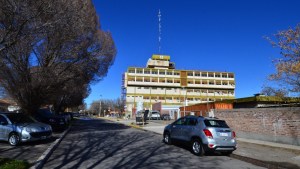 Presentarán proyectos para utilizar el quinto piso del hospital de Regina