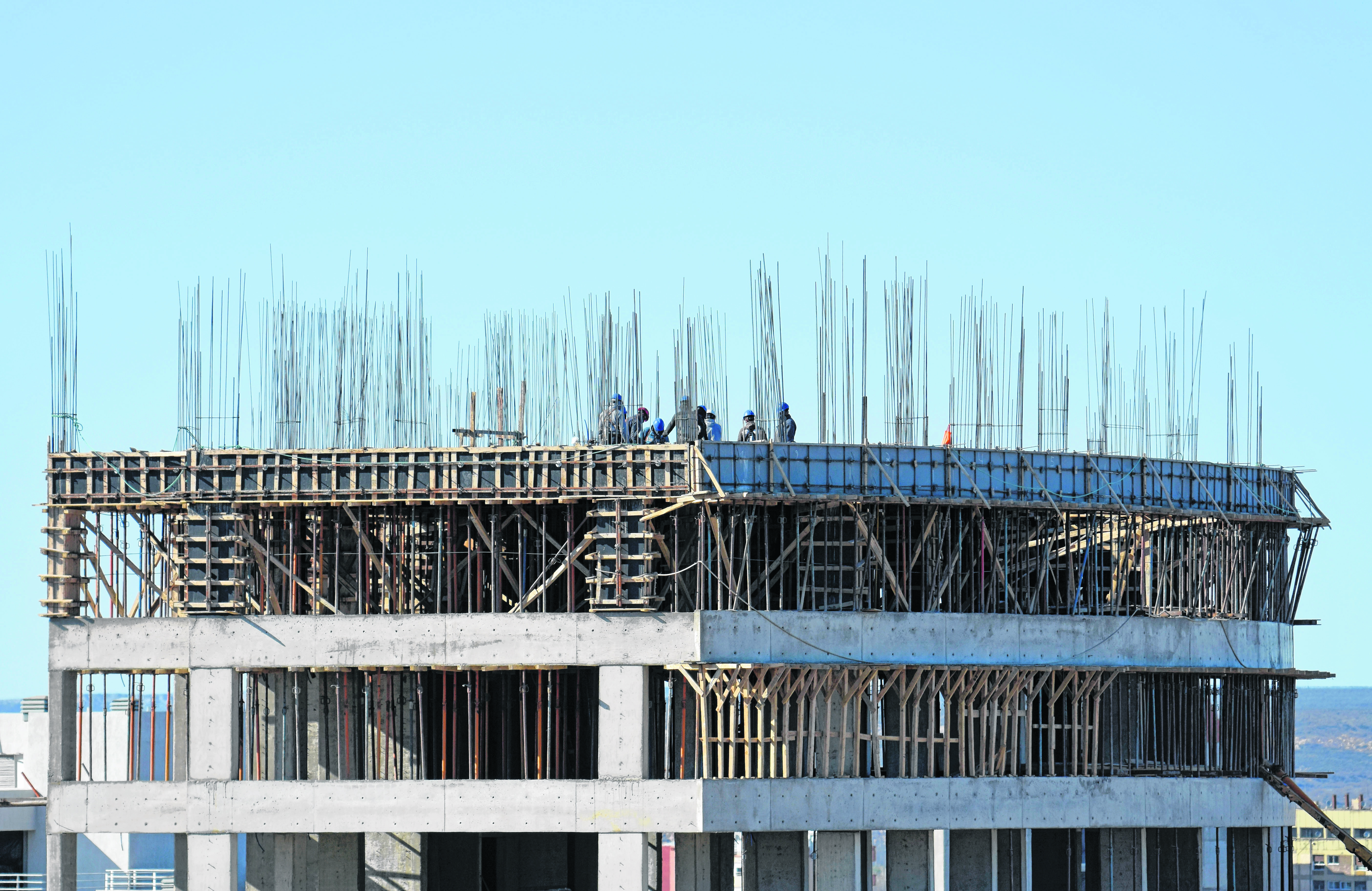 Las obras de más de tres pisos se reactivaron todas en Neuquén capital.