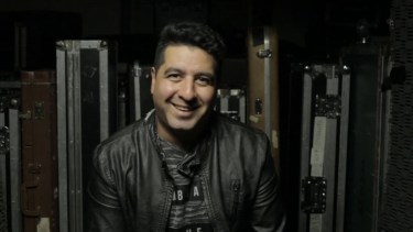 Julio Sierra, cantante de Anitnegra.