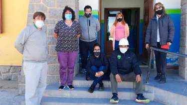 Luego de la exitosa prueba, fue momento para la foto. "Es un día histórico" sostuvo la presidenta de la Cooperativa, Mariam Pérez. (foto: gentileza). 