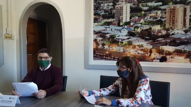 Natalia Vergara y Martín Vesprini forman parte del bloque del FdT que pidió destinar el ATN a salud. (Foto Néstor Salas)