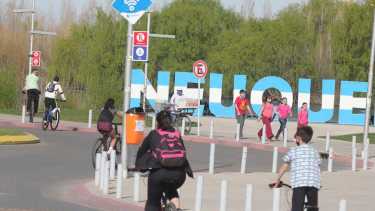 La zona ribereña de Neuquén será uno de los lugares donde se habrá control y prevención. (Foto: Archivo Oscar Livera)