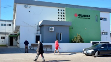 El hospital Ecay tiene todas las camas de terapia intensiva ocupadas. Foto: Marcelo Ochoa. 