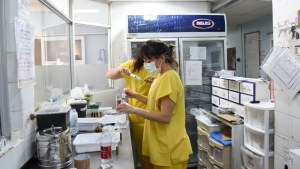 Nación envía enfermeros y respiradores para los hospitales de Neuquén