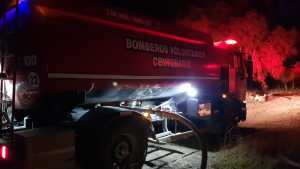Sofocaron un incendio de pastizales en la zona de chacra de Centenario