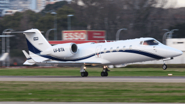En un vuelo privado en el avión de la petrolera de bandera despegó hoy la cúpula de YPF desde Buenos Aires. (Foto: gentileza)