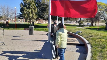 El 210 aniversario de la independencia de Chile se celebró en Chichinales. (Foto Pablo Accinelli)
