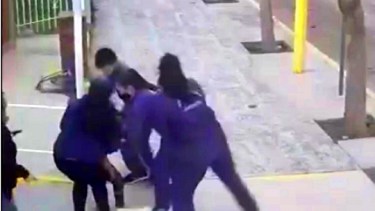 Es la segunda vez en quince días que los bomberos de Centenario salvan vidas con la maniobra de Heimlich. Foto: Gentileza Centenario Digital