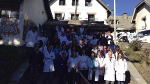 Profesionales y técnicos del hospital de Bariloche no aceptan las condiciones salariales