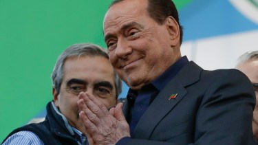 El exprimer ministro de Italia Silvio Berlusconi tiene coronavirus