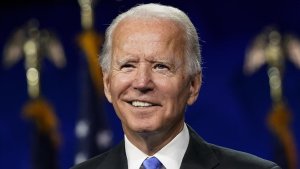 Biden gana Wisconsin y Michigan, dos duros golpes para Trump