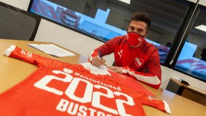 No habrá trueque con Boca y Bustos se queda en Independiente