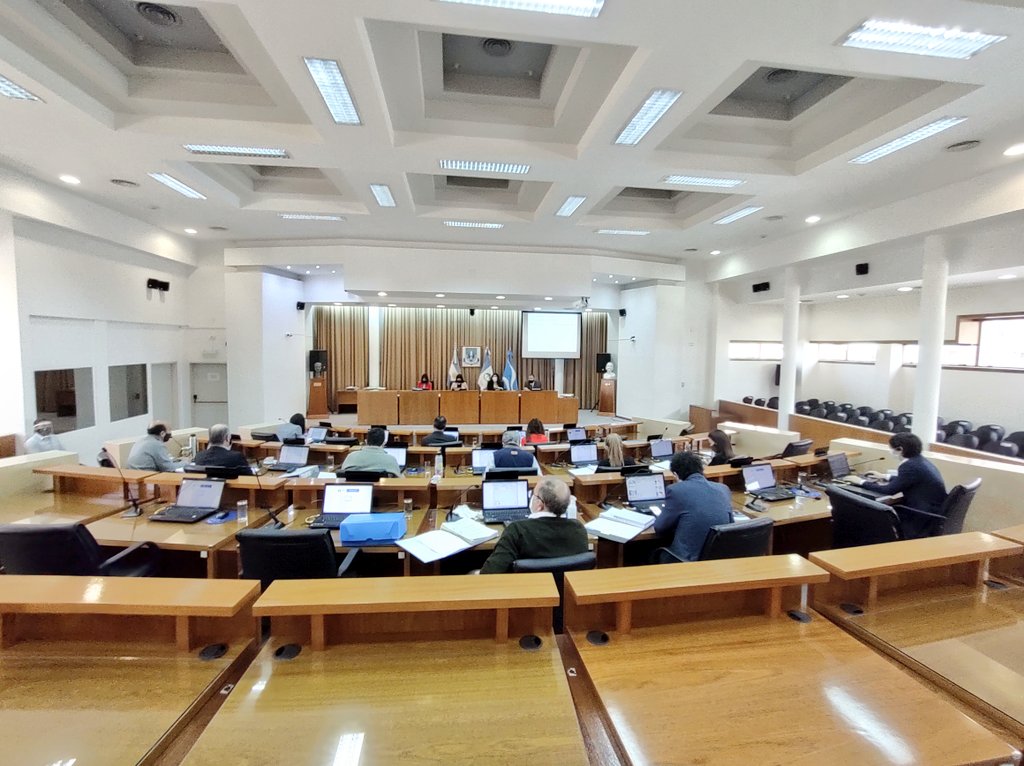 El Concejo Deliberante de Neuquénerficies y bancos extranjeros (Prensa Concejo Deliberante)