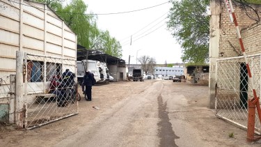 Municipales iniciaron una retención para reclamar cumplimiento de la paritaria. (Foto Néstor Salas)