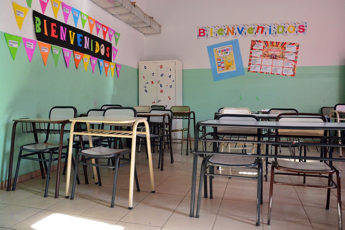 Por una semana más se mantendrán las clases virtuales en algunas zonas de Río Negro. (foto: Archivo)