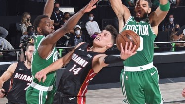 Miami quedó a un triunfo de la final en la NBA