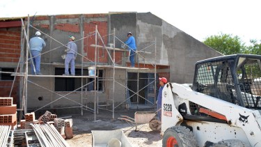 La Angostura deberá contratar mujeres para la obra pública municipal (Foto: archivo Néstor Salas)