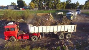 Operativo de limpieza: retiraron más de 400 metros cúbicos de basura en Viedma