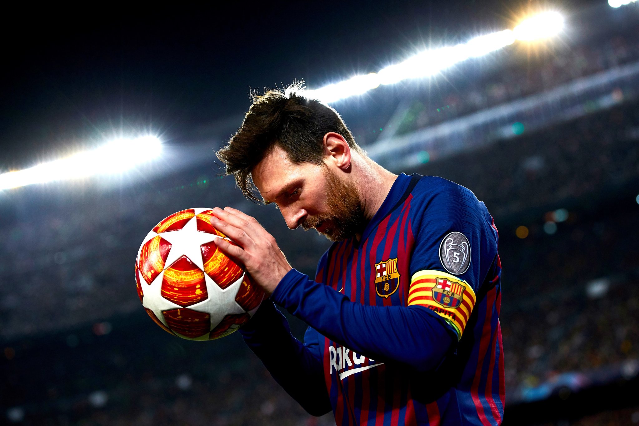 Messi cumple su primer entrenamiento en Barcelona