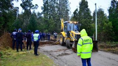 Realizaron bloqueos en uno de los accesos a la reserva ocupada. Foto: archivo
