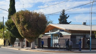 Hasta el 7 de setiembre no habrá atención al público en el municipio de Chichinales. (Foto Néstor Salas)