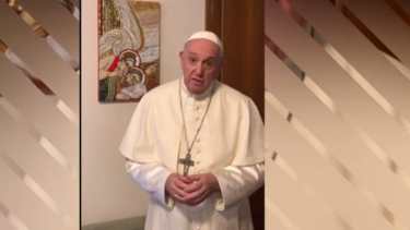 El Papa Francisco envió un saludo en un video que difundieron este sábado desde el Obispado de Bariloche.  (Foto archivo)