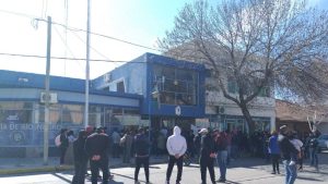 Conflicto policial: rechazan el aumento y piden una Mesa de Diálogo con el gobierno