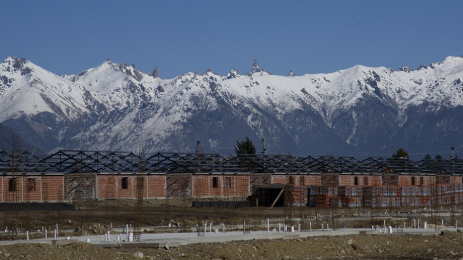 Las viviendas del explan Techo Digno suman 875 en dos sectores de Bariloche. Archivo