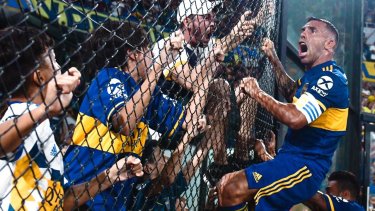 Carlitos Tevez se sumó a las redes sociales