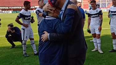 Tinelli recibió a Maradona en el amistoso entre San Lorenzo y Gimnasia