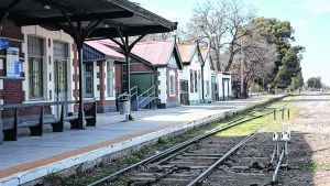 Licitan las paradas del tren entre Plottier y Neuquén
