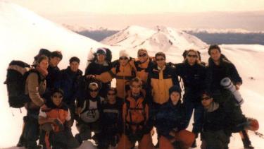 El grupo de estudiantes de la carrera de Educación Física del CRUB. Foto: archivo