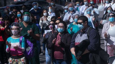 El reclamo se extendió hasta la sede del Ministerio de Salud, en Viedma. Foto: Pablo Leguizamon