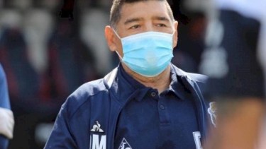 Maradona no dirigirá a Gimnasia en el amistoso con Independiente
