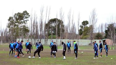 Sol mantuvo su plantel y el lunes volverá a los entrenamientos, con Murúa como entrenador. (Foto: Archivo)