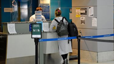 Las sanciones serán de hasta cinco años sin poder viajar en Aerolíneas. (Foto: Florencia Salto)