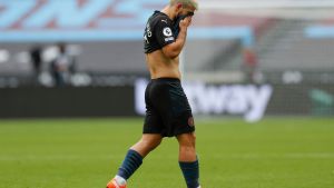 Agüero salió lesionado en el empate de Manchester City