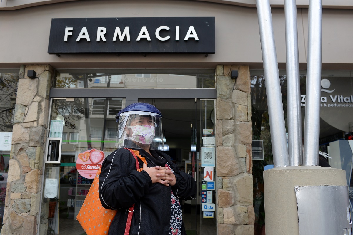Ayer fueron más altas que contagios nuevos, por eso los casos activos en Bariloche bajaron la barrera de los 400. Foto: Alfredo Leiva