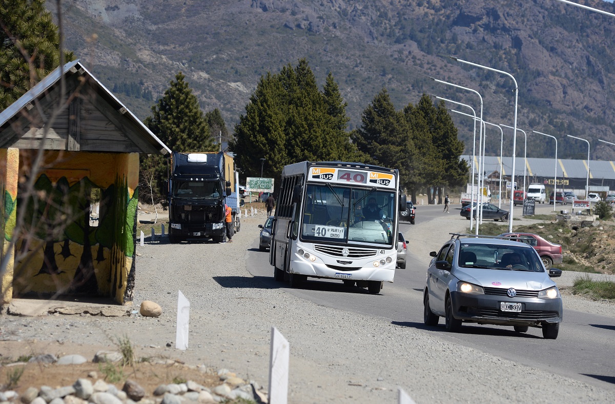 El transporte urbano de pasajeros en Bariloche achica la espera entre frecuencias por el comienzo de clases. Archivo