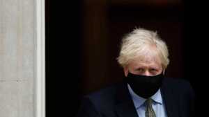 La nueva cuarentena en Inglaterra estará vigente hasta marzo