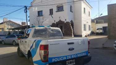 Investigan extraño robo en Regina, con hombres vestidos como policías