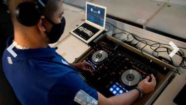 Muchos DJs pasaban una situación angustiante tras el cierre de los locales bailables, hace seis meses. (foto: gentileza)