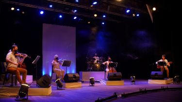 Los elencos de Fundación Cultural Patagonia graban sus números en el Auditorio Ciudad de las Artes.