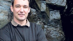 Entrevista con Cynan Jones por su  última novela, «Tiempo sin lluvia»