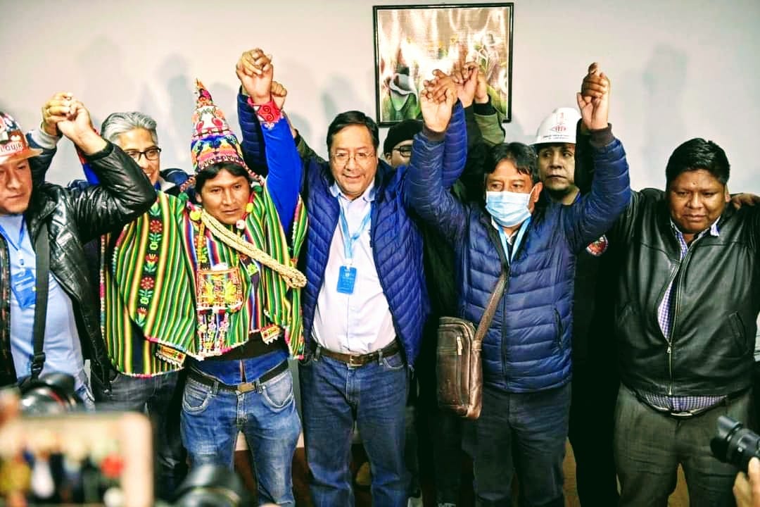 La foto con la que Morales felicitó a la fórmula de su partido. (Gentileza).-
